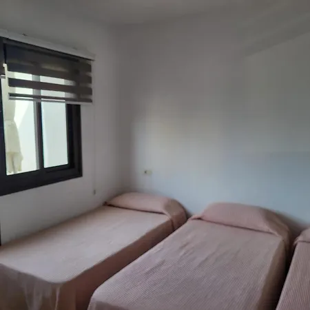 Calle Guajara, 1. Casa Playa Chica