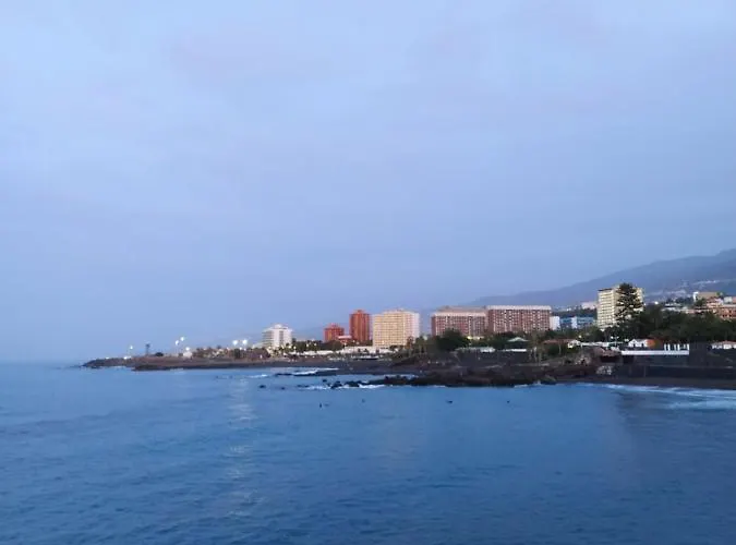 Calle Guajara, 1. Casa Playa Chica